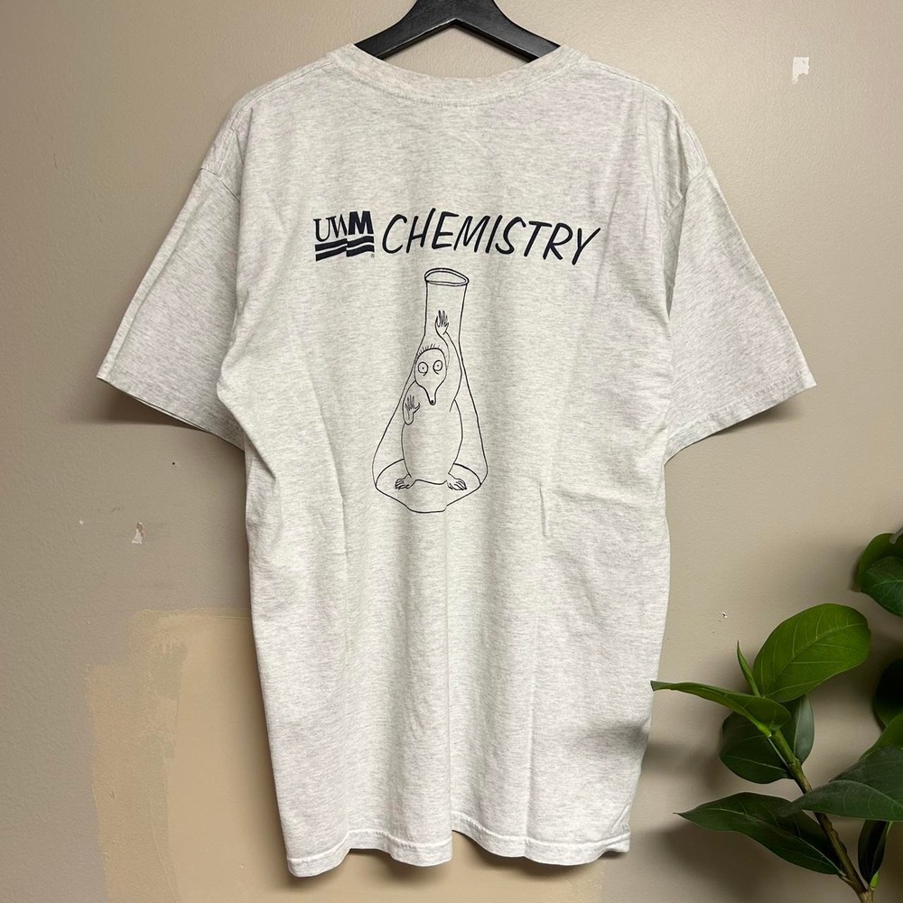 Vintage University of Wisconsin Milwaukee Chemistry Mole T Shirt - Picture 1 of 8